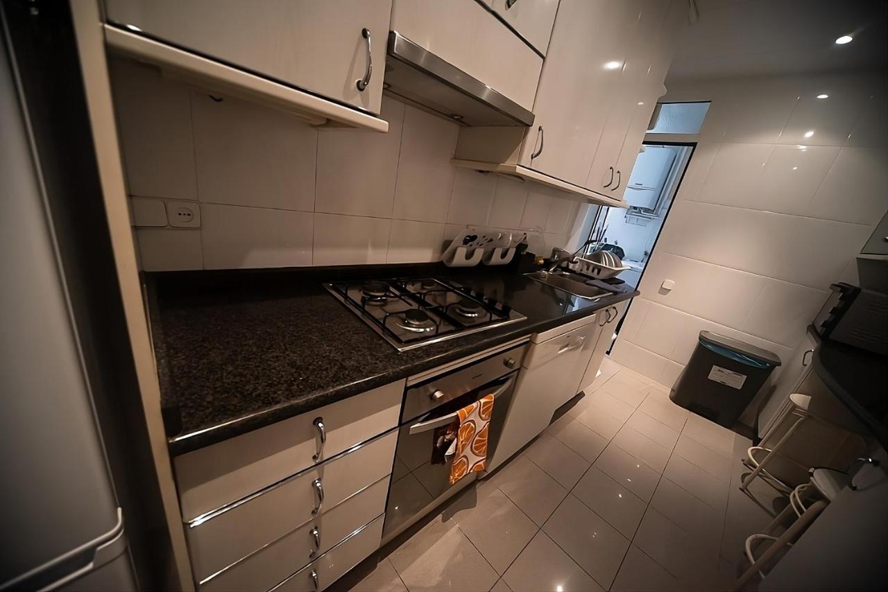 Traditional Rooms In Eixample Barcelona Exterior photo